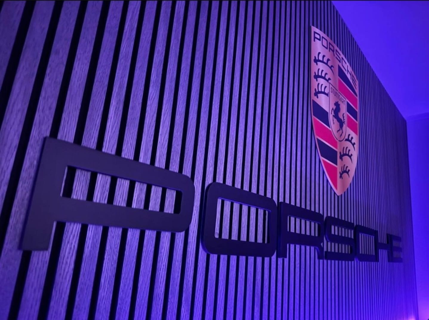 Porsche Crest + Letter Combi Wall Sign